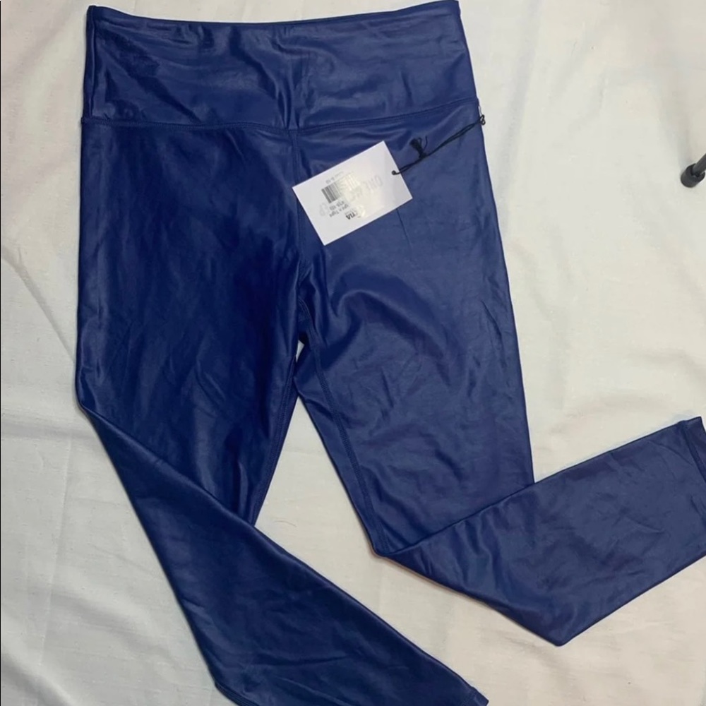 Zyia Metallic Leggings